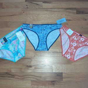 NWT Bundle of 3 pairs bikini panties size Medium